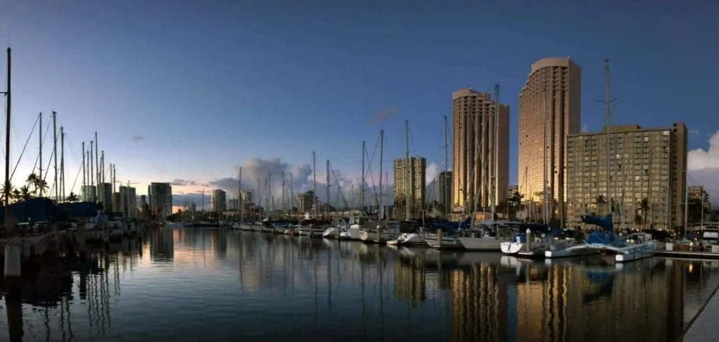 3 Best Things About Hilton Hawaiian Village Waikiki Beach Resort 8 Honolulu