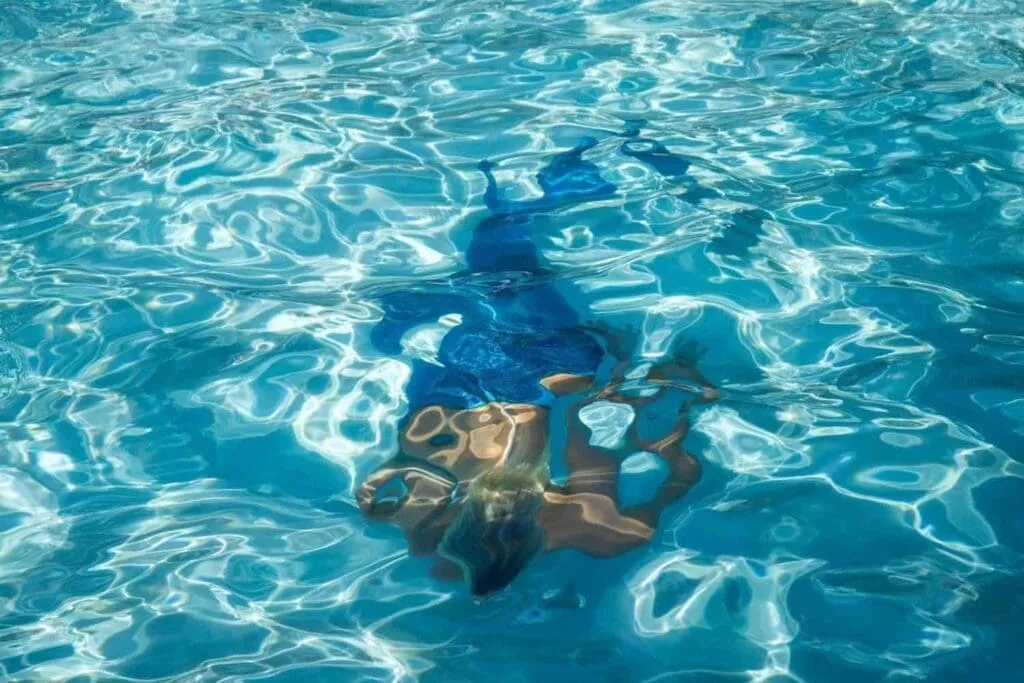 3 Best Things About Hilton Hawaiian Village Waikiki Beach Resort 13 pool guests