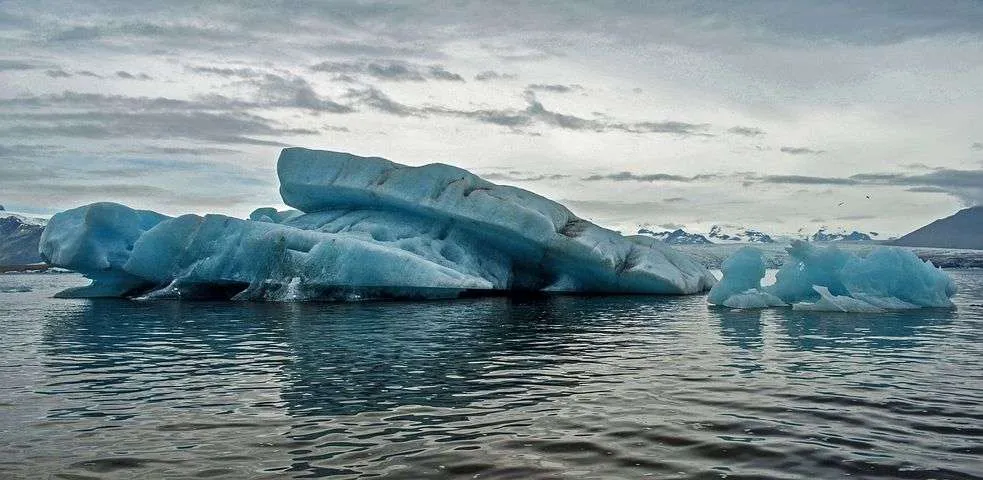 What Causes Global Warming - Top 11 Shocking Causes 6 Melting ice