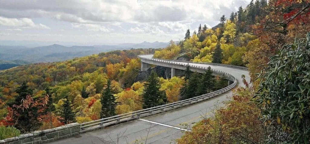 16 Beautiful Destinations To Visit During 1 Epic East USA Road Trip 11 22007258360 283e64959e k