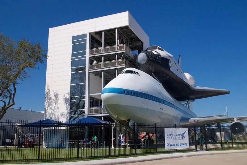 22 Fun Places To Visit In Texas 2 Space Center Houston