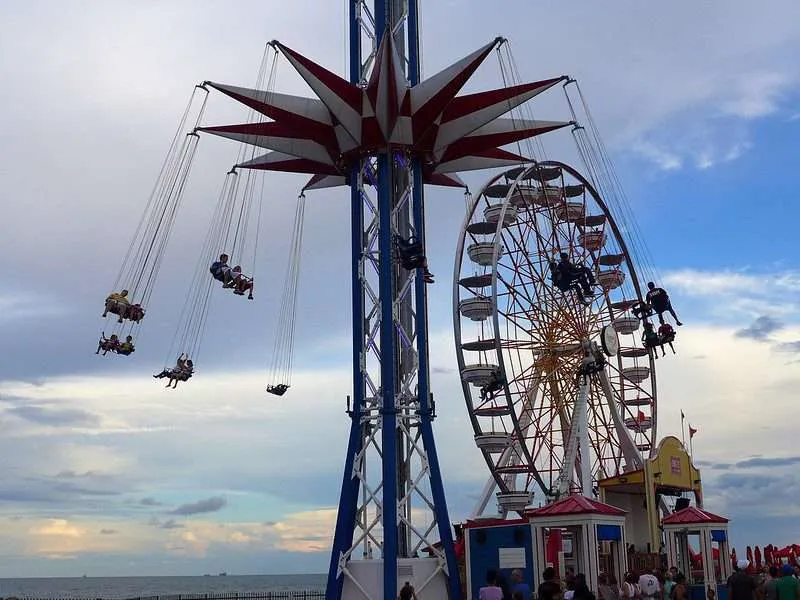 22 Fun Places To Visit In Texas 13 Galveston Island Historic Pleasure Pier