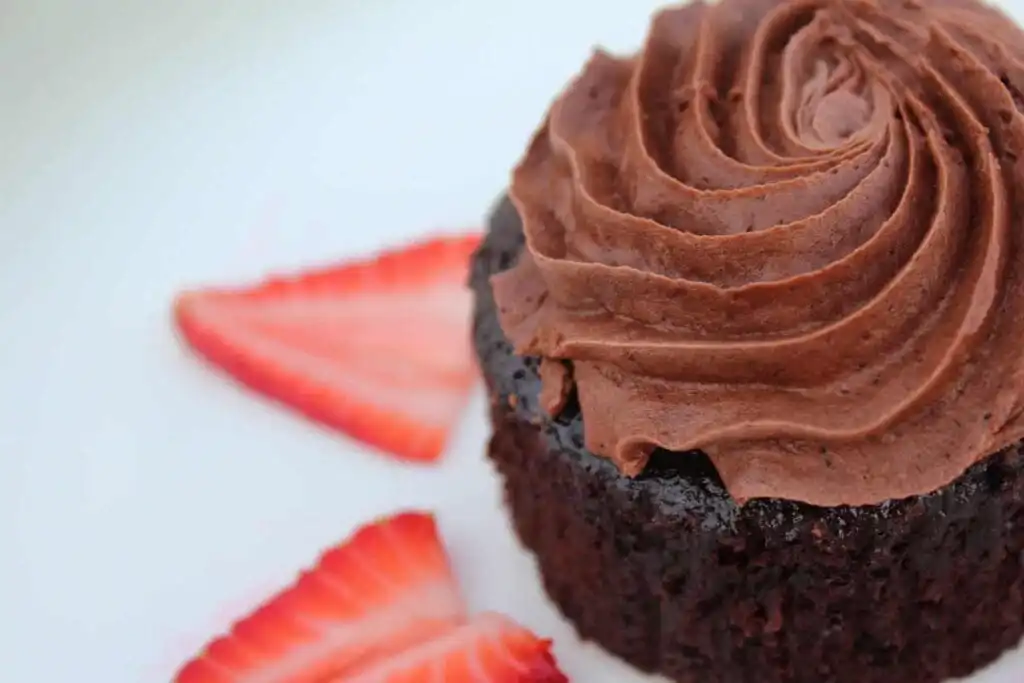 Easy Whipping Cream Recipe For Beginners In 6 Simple Steps 8 Chocolate - Whipping Cream Recipe