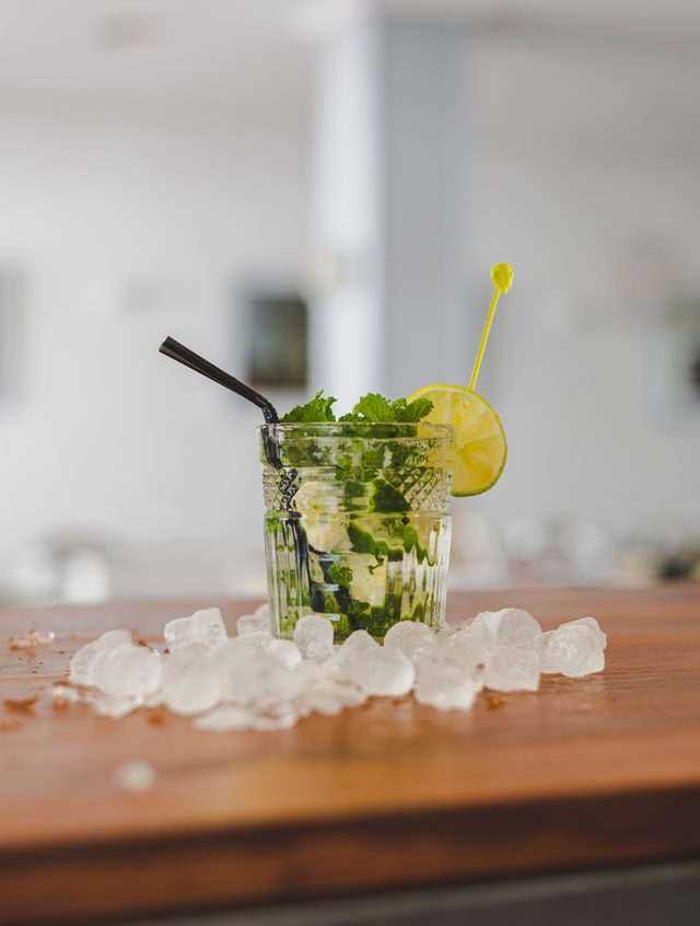 How To Make Mojitos The Most Awesome Way With These 2 Recipes 8 How to make mojitos