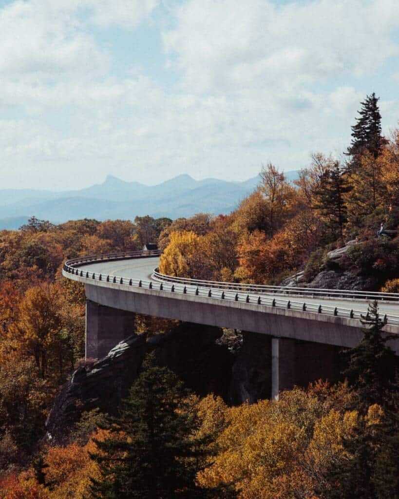 9 Best Ways To Road Trip USA: The Great American Road Trip 9 Blue ridge