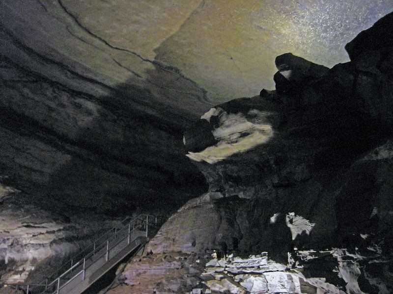 How Long to Tour Mammoth Cave: An Amazing 2021 Guide 4 Gothic Avenue Tour