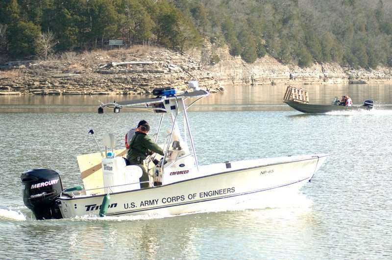 15 Gorgeous Lakes in Tennessee For a Family Picnic! 13 it15 2