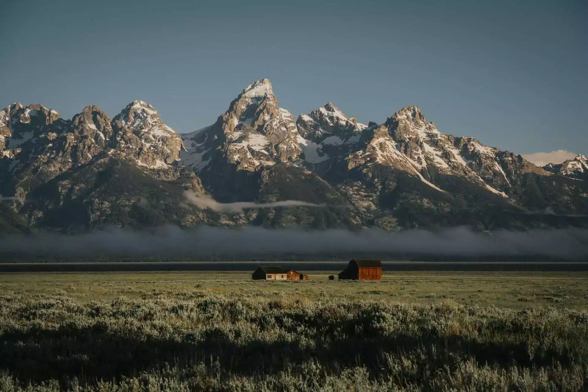 Coldest Place in USA - 15 Spectacular States You Should Visit 15 brady stoeltzing 0Q4vVmx PV8 unsplash